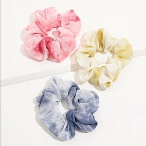 5/$20 3-pc‎ tie dye scrunchie set
